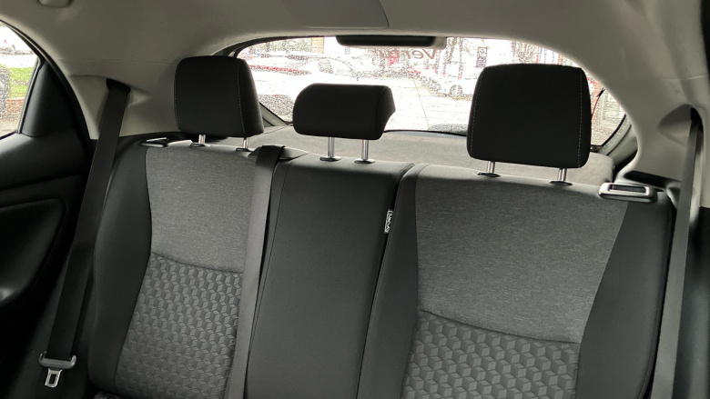 Toyota Yaris 1.5 Hybrid Design 5dr CVT Hybrid Hatchback